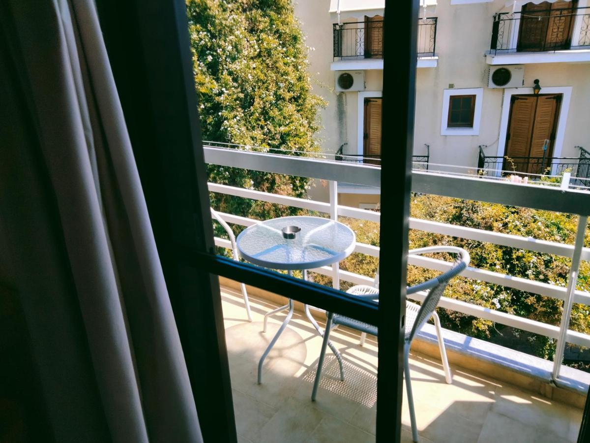 Golden Star Hotel Agia Marina  Exterior foto